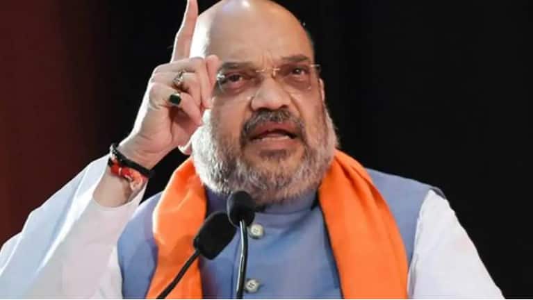 UP Assembly polls: Amit Shah holds BJP Core Committee meeting amid resignations in the state unit thumbnail