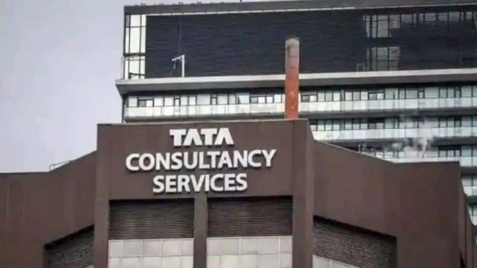 TCS profit rises by 12.3% to Rs 9,769 crore in Q3 thumbnail