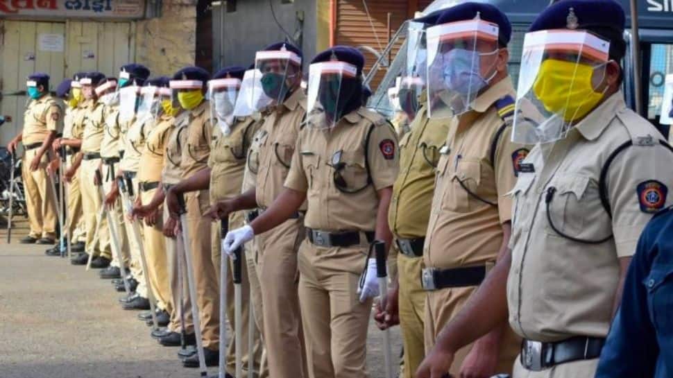 Maharashtra: 81 Mumbai, 31 Pune police personnel test positive for Covid-19 in last 24 hours thumbnail