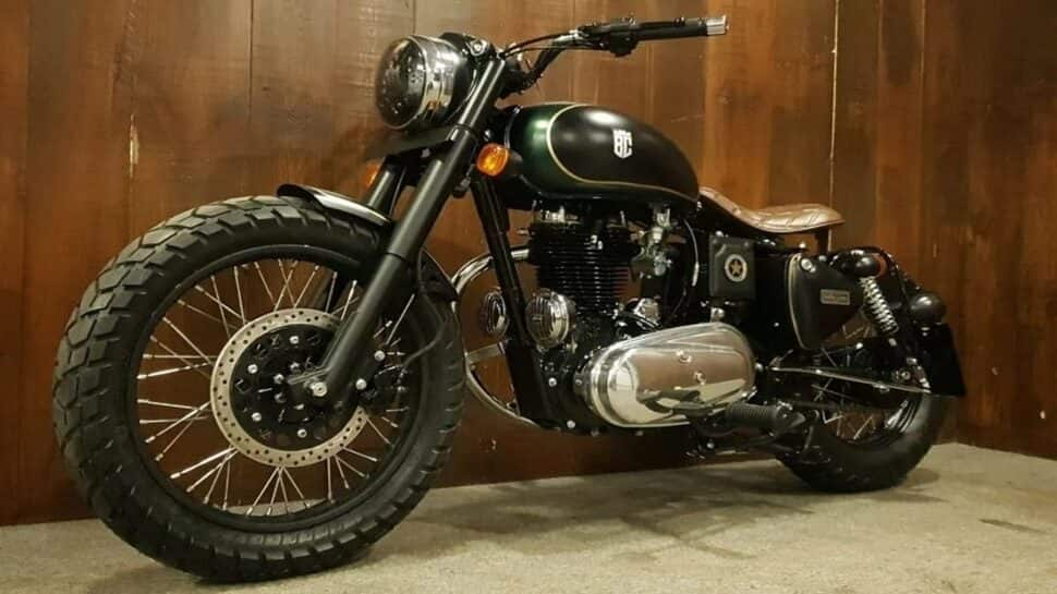 Old Royal Enfield Bullet modified into a Bobber is hard to recognize, check pics