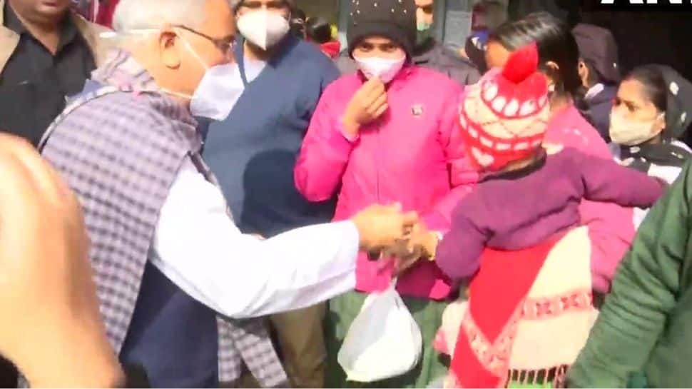Only Congress talking about common people: Bhupesh Baghel kickstarts door-to-door campaign in Noida - Vimarsana News