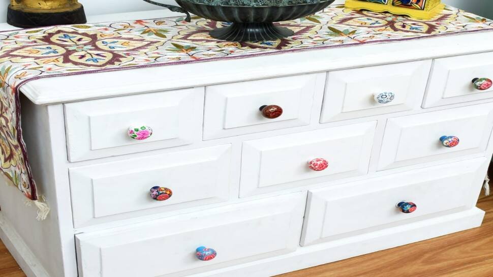 Indianshelf launches limited edition collection of handpainted Kashmiri furniture knobs 