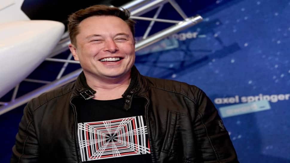 Using Twitter could get you fired, warns Elon Musk thumbnail