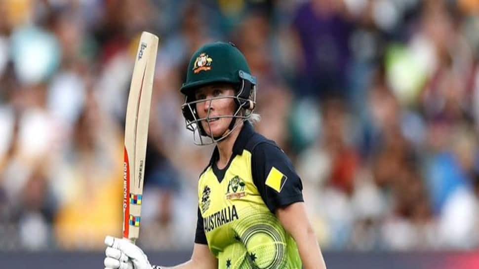 Beth Mooney ruled out of the Ashes series with a fractured jaw, confirms Cricket Australia thumbnail