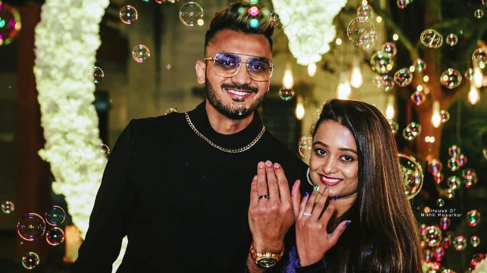 Axar Patel and Meha's engagement was attended by most of the Gujarat Ranji Trophy team and their partners. (Source: Twitter)