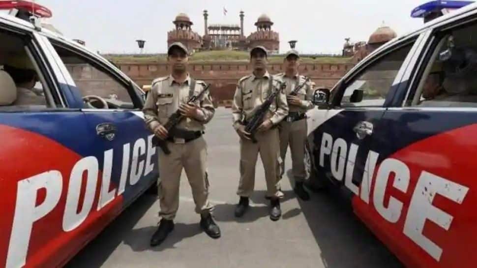 Republic Day: Red Fort to remain shut for visitors from today due to security reasons thumbnail