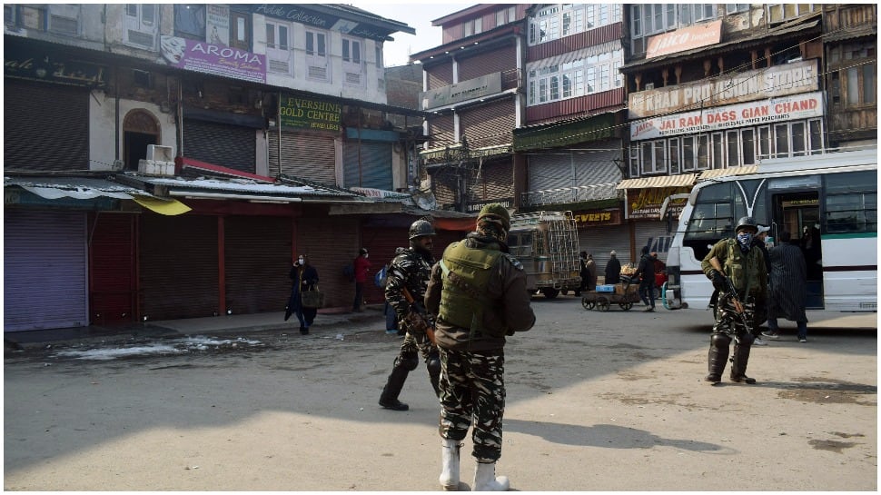 OGW arrested with pistol in Jammu and Kashmir's Kupwara thumbnail