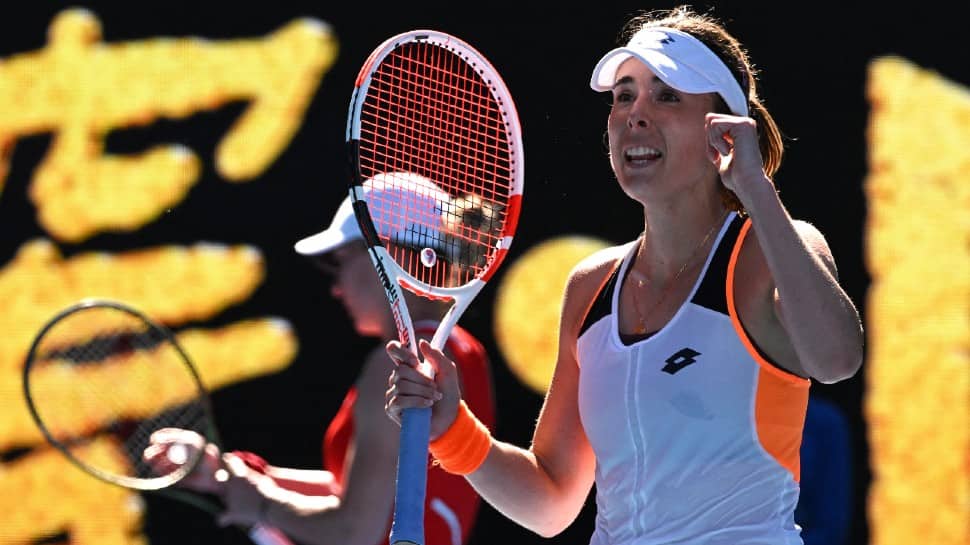 Australian Open 2022: Alize Cornet survives Simona Halep and heat to reach maiden Grand Slam quarters thumbnail