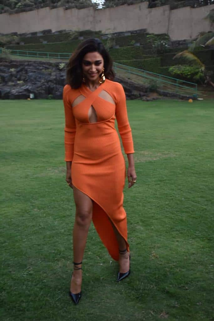 Deepika rocked orange like no one else could