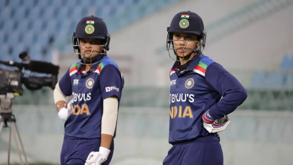 Shafali Verma climbs to top of ICC Women T20I Rankings, Smriti Mandhana slips to fourth place thumbnail