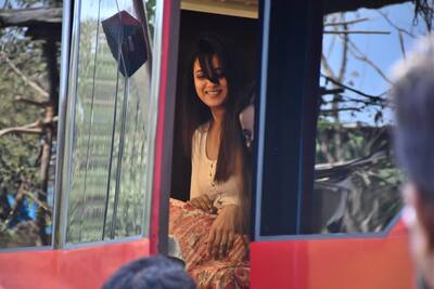 Shweta Tiwari clicked at BB 15 sets