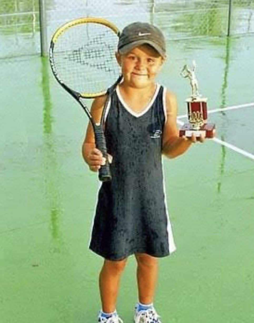 How did she started playing tennis?