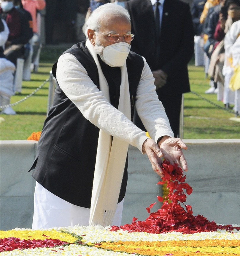PM Modi at Delhi's Raj Ghat on Martyrs' Day.
