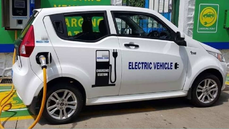 Good news for EV buyers in Odisha, govt announces 15 percent subsidy |  Mobility News | Zee News