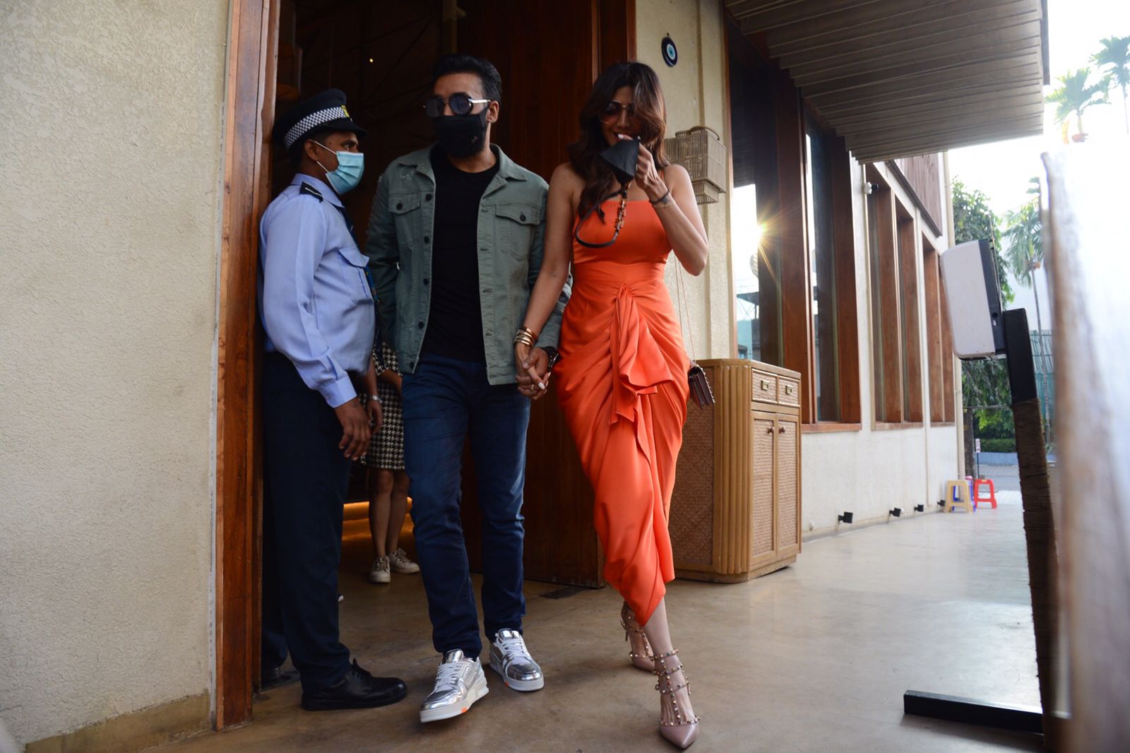 Raj Kundra-Shilpa Shetty at restaurant
