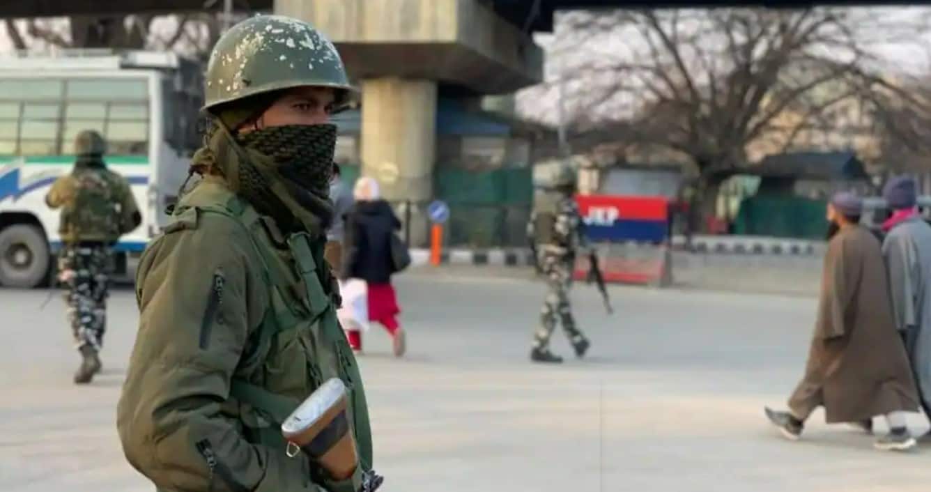 Terrorist eliminated in Shopian identified as Umar Ishfaq Malik, was involved in recent killing of Kashmir cop - Vimarsana News