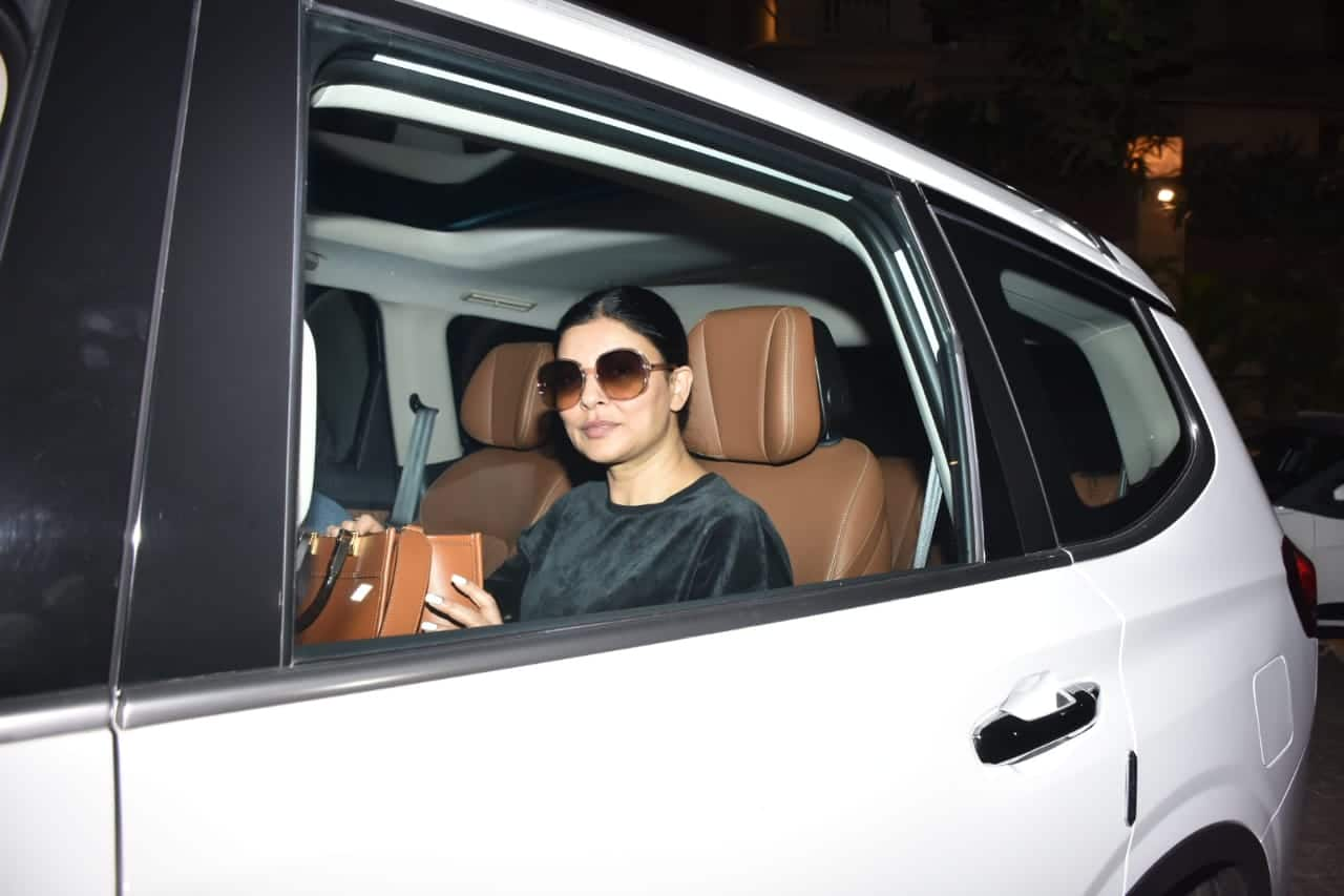 Sushmita Sen-Rohman Shawl spotted