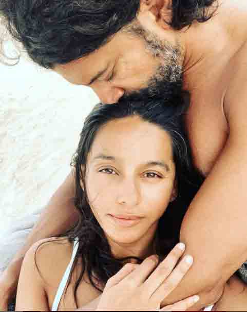 Javed Akhtar confirms son Farhan's wedding to Shibani