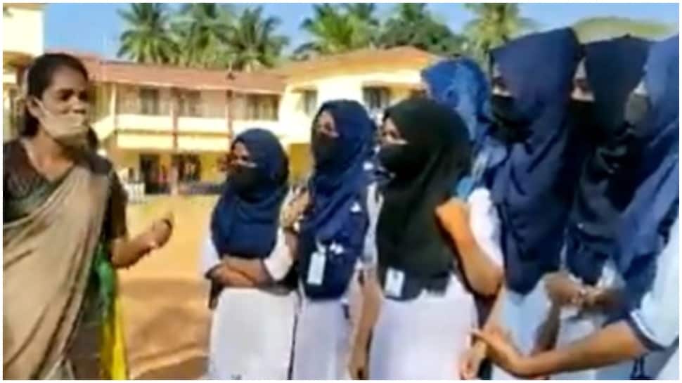 Karnataka college again denies entry to girls wearing Hijab 