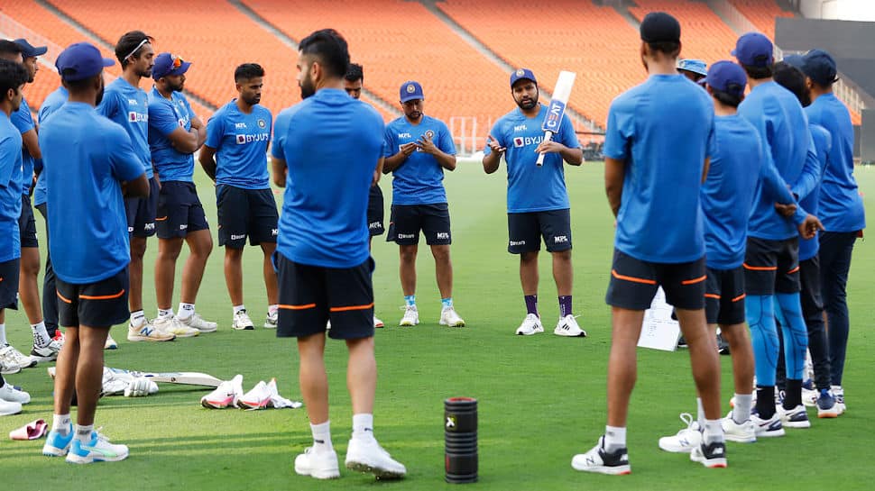 IND vs WI: Kohli looks happy, Rohit gives pep talk during 1st nets session  - CHECK PICS | Cricket News | Zee News