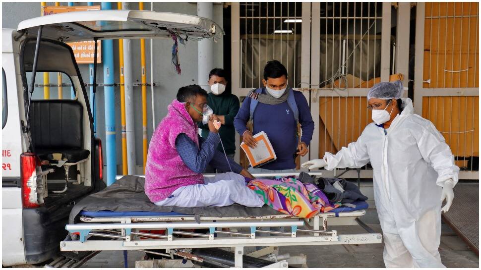 Delhi reports 2,272 Covid-19 cases, 20 deaths; Cases in Mumbai drop below 1000