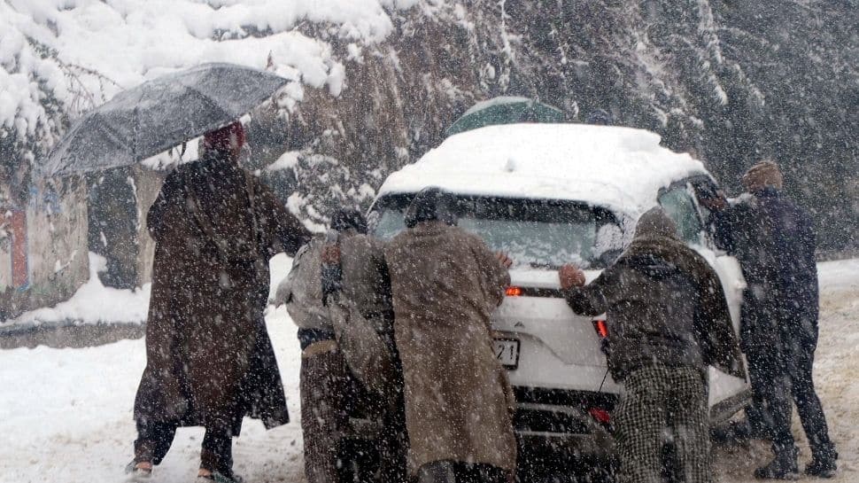 Shimla Police has requested citizens to avoid unnecessary travel