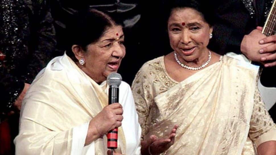 Asha Bhosle visits sister Lata Mangeshkar at hospital, says veteran singer "now stable"