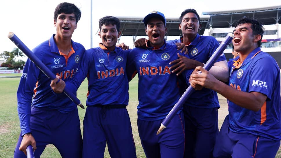 EXCLUSIVE: Mohammad Kaif says U19 World Cup-winning team ‘played just like MS Dhoni’ EXCLUSIVE: Mohammad Kaif says U19 World Cup-winning team ‘played just like MS Dhoni’