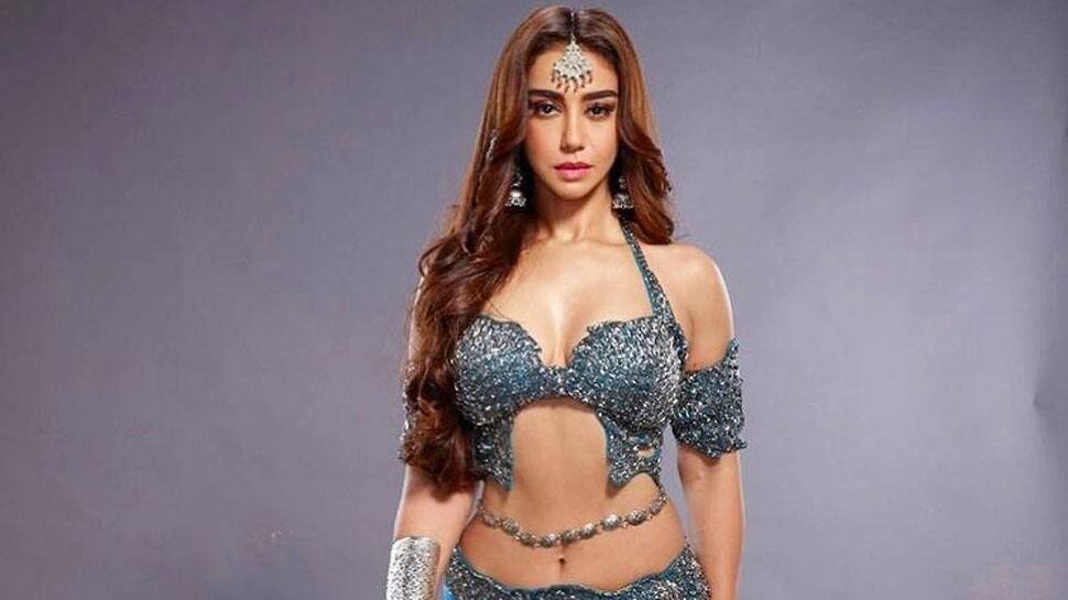 Maheck Chahal turns desi Wonder Woman for Naagin 6, will save the world from COVID!