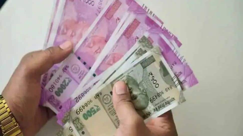 Axis Bank introduces digital fixed deposit: No penalty on premature withdrawals, attractive rates  