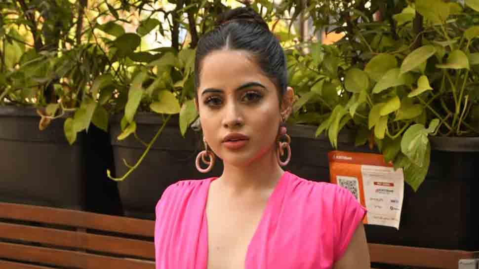 Bigg Boss Ott Fame Urfi Javed Flaunts Toned Body In Bold Bubblegum Pink Dress Photos News 5272