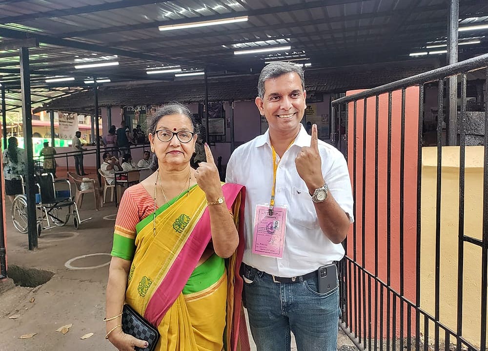 AAP's CM face Amit Palekar after casting his vote in Goa