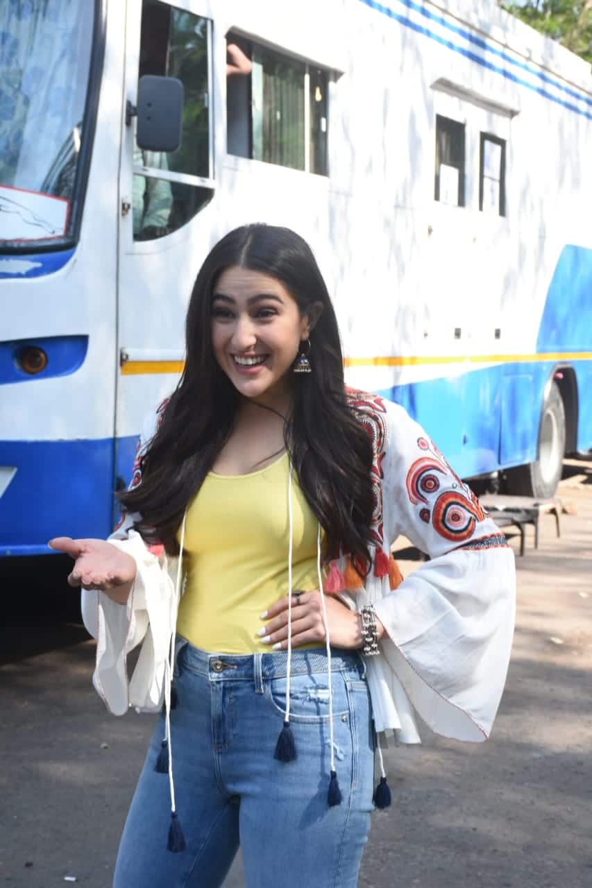 Sara Ali Khan spotted at Film City after shoot