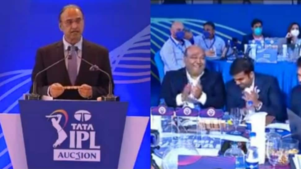 IPL 2022 auction: Charu Sharma makes huge BLUNDER, sells THIS player to Delhi Capitals instead of Mumbai Indians – WATCH