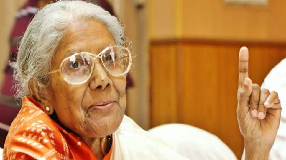 Sandhya Mukhopadhyay, noted Bengali singer who refused Padma Shri award dies at 90