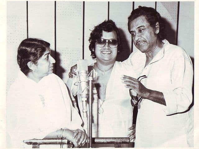 Bappi Lahiri poses with Lata Mangeshkar and Kishore Kumar