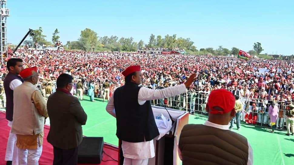 Samajwadi Party has hit &#039;century&#039; in first two phases of assembly polls in UP, claims Akhilesh Yadav