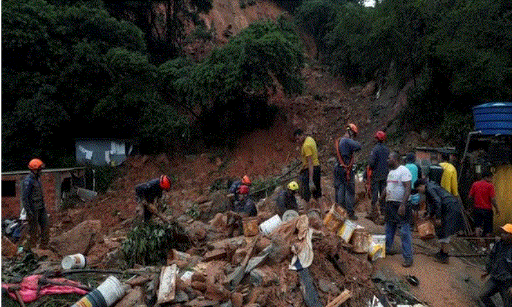 Mudslides and floods claim at least 117 lives in Brazil&#039;s Petropolis, police say 116 missing
