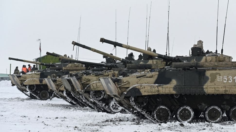 Ukraine rebels mobilise troops, West warns of ‘imminent’ Russian invasion