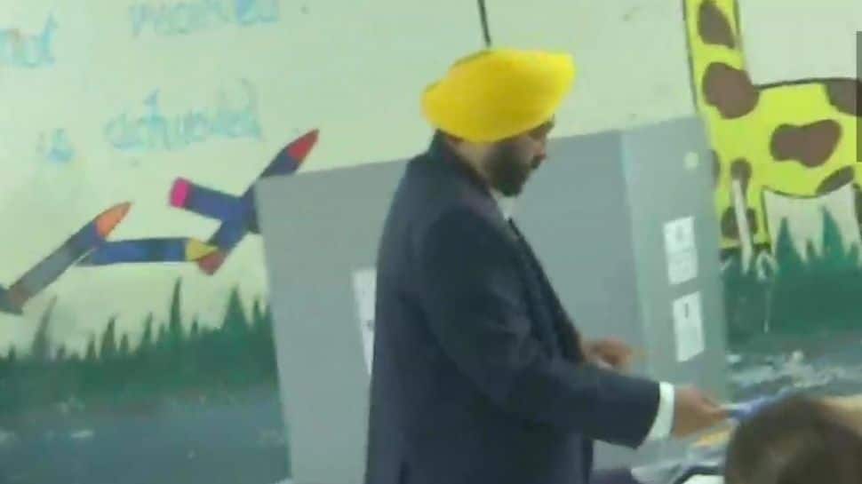 AAP CM candidate Bhagwant Mann votes in Mohali