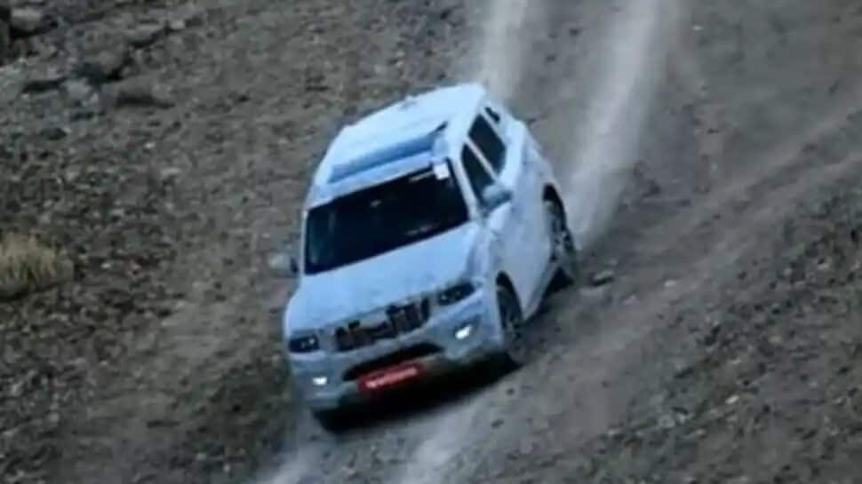 Upcoming new Mahindra Scorpio to get Hector-style vertical touchscreen