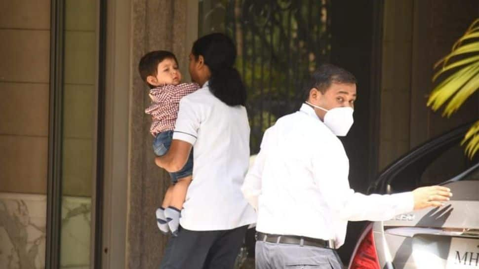 Jeh was seen at Randhir Kapoor’s house