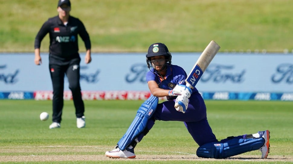 Smriti Mandhana, Harmanpreet Kaur and Mithali Raj power India to consolation win over NZ women in 5th ODI