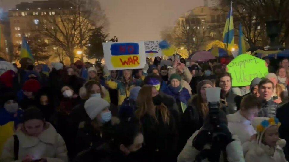 Demonstrations held outside White House against Russian invasion of Ukraine