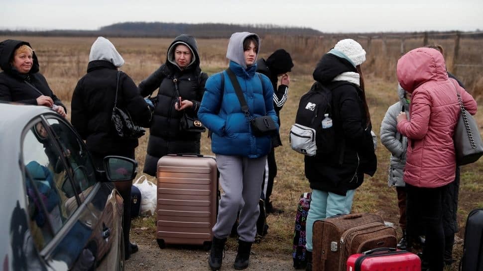 Près de 120 000 Ukrainiens ont fui l’invasion russe, selon l’agence des Nations Unies pour les réfugiés |  Nouvelles du monde