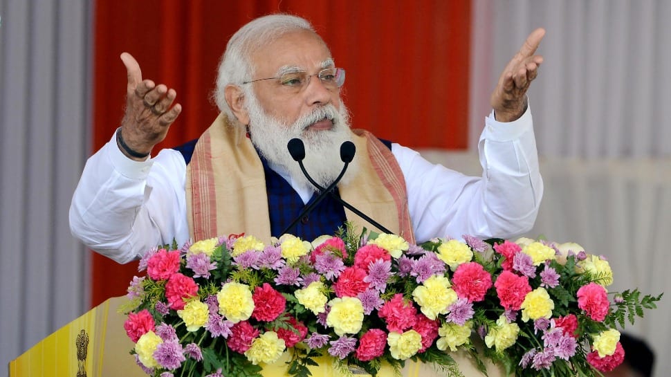 There&#039;s difference between &#039;rashtra bhakti&#039; and &#039;pariwar bhakti&#039;, PM Modi takes a jibe at Opposition in UP&#039;s Basti