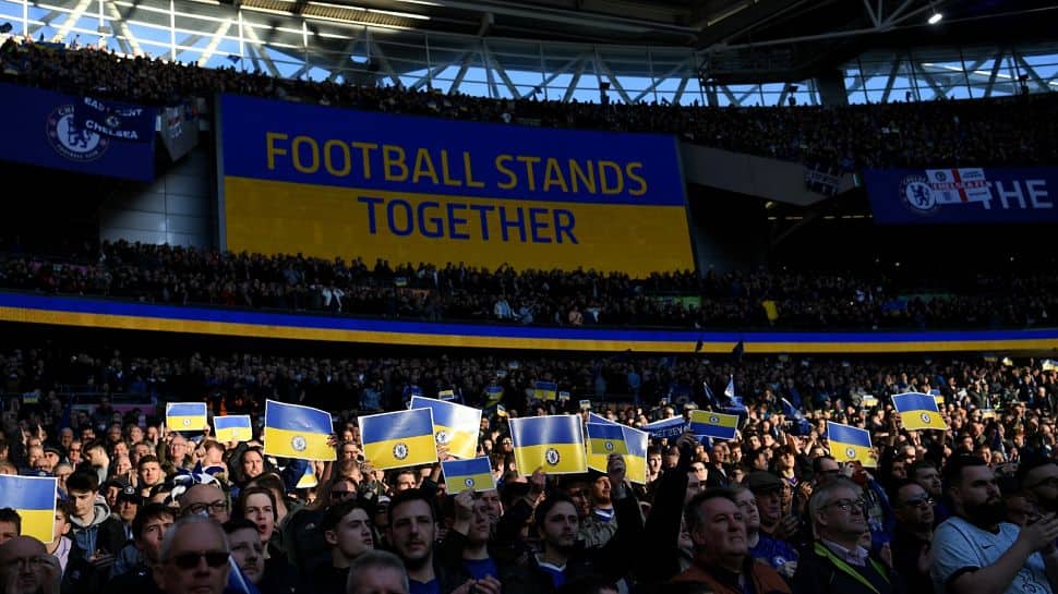 WATCH: Liverpool and Chelsea show solidarity with Ukraine at Carbao Cup final