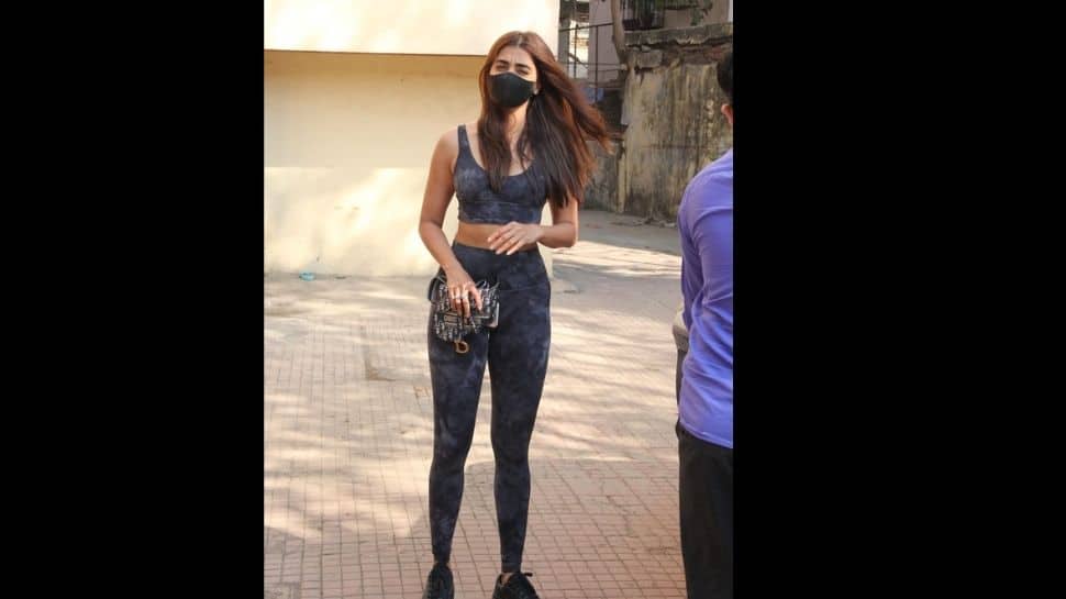 Pooja Hegde Spotted at Her Post Pilates Session – Filmy Glitz