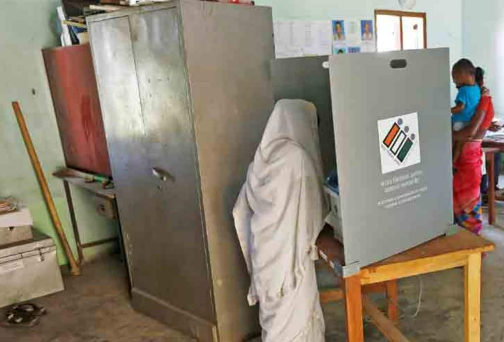 Manipur Voting: &#039;Accidental firing&#039; at polling booth in Churachandpur, cop killed