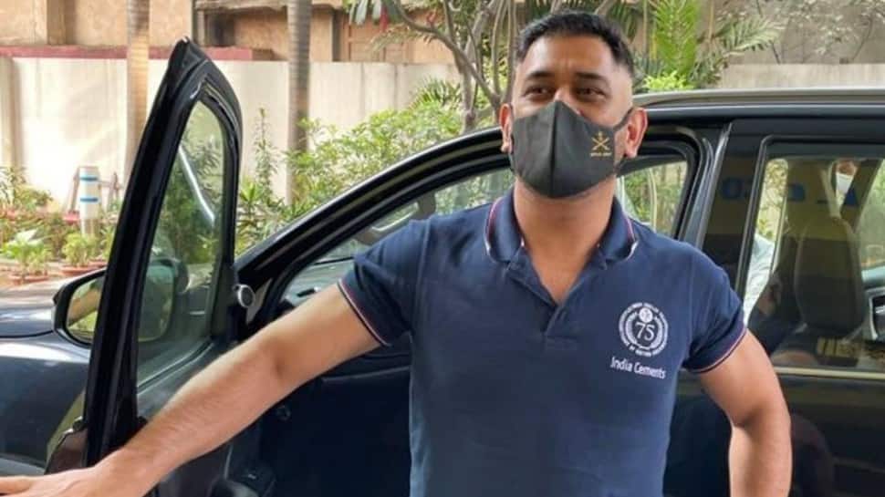 IPL 2022: Chennai Super Kings skipper MS Dhoni lands in Surat for training camp, check full CSK squad HERE IPL 2022: Chennai Super Kings skipper MS Dhoni lands in Surat for training camp, check full CSK squad HERE